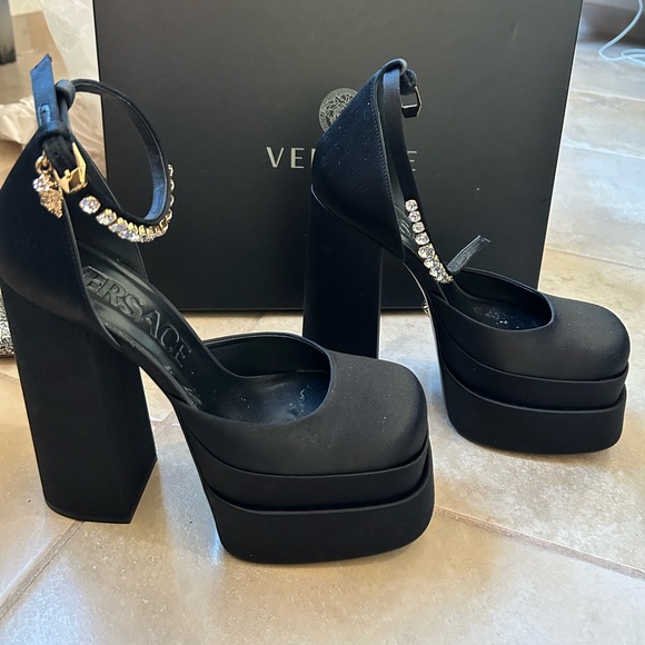 Black Versace Platforms - Picture 8 of 10